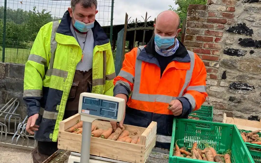 Livraison de légumes bio par l’APEI de Maubeuge